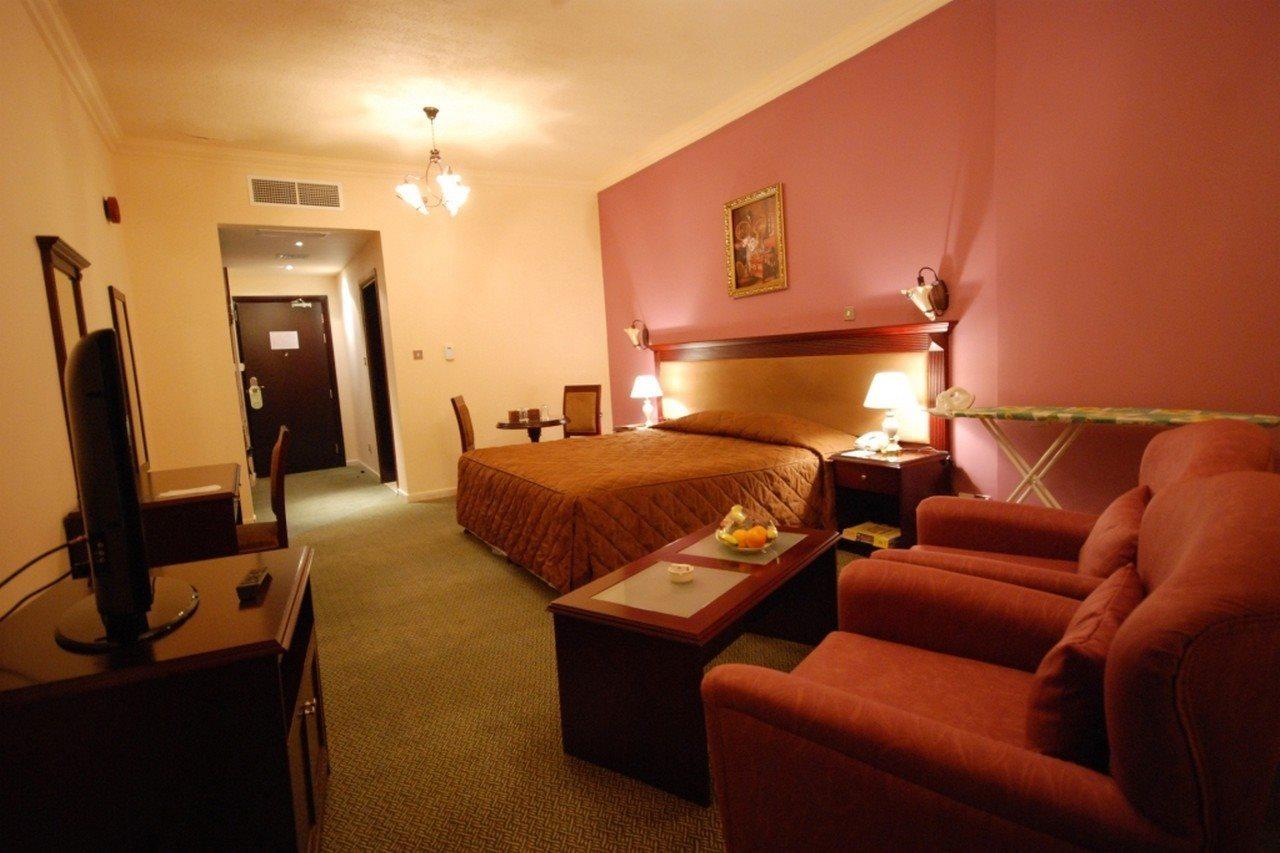Al Bustan Hotel Шарджа Экстерьер фото