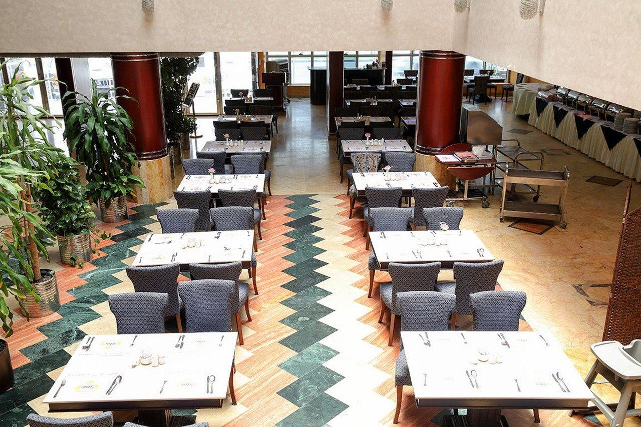 Al Bustan Hotel Шарджа Экстерьер фото