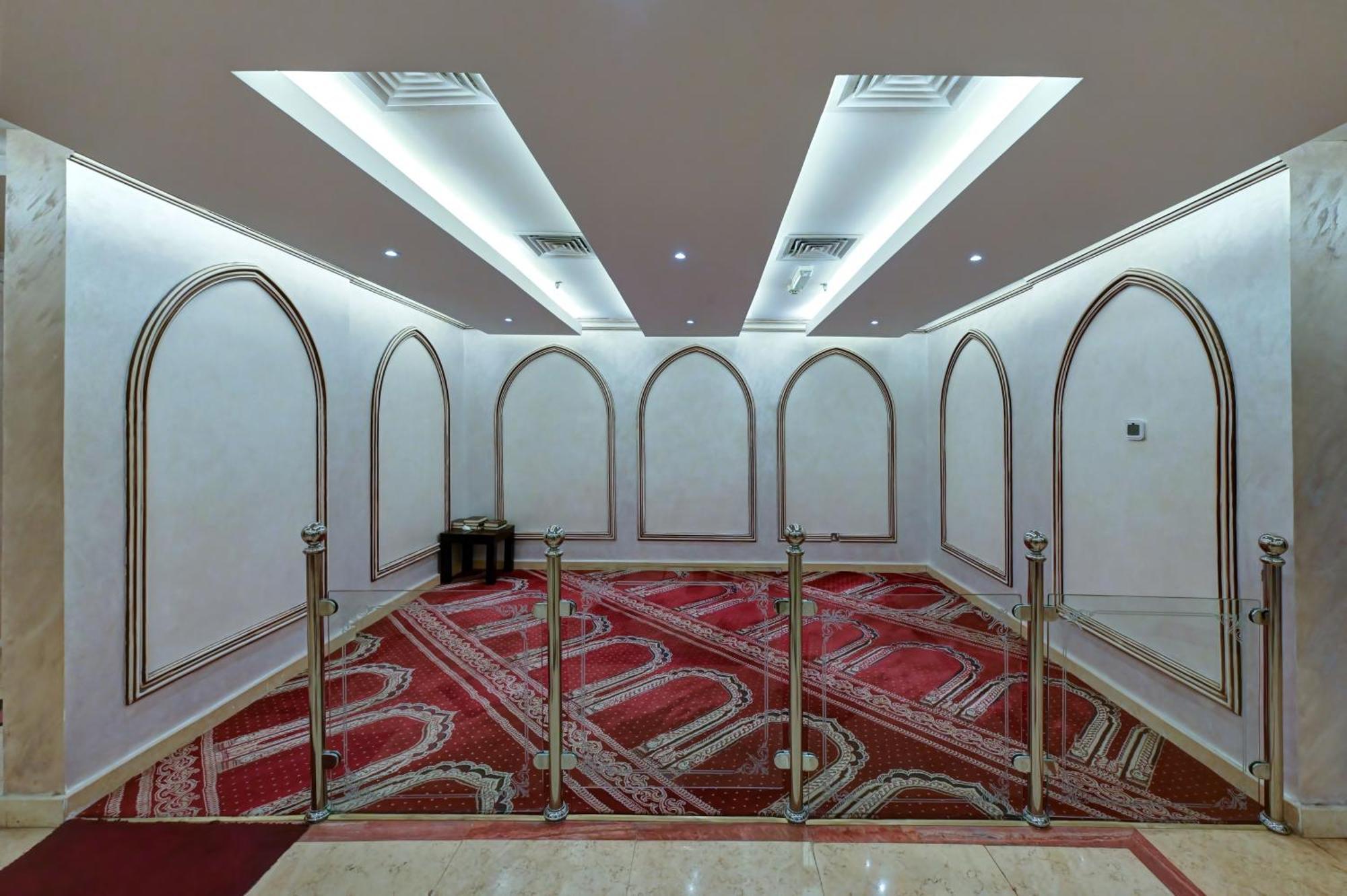 Al Bustan Hotel Шарджа Экстерьер фото