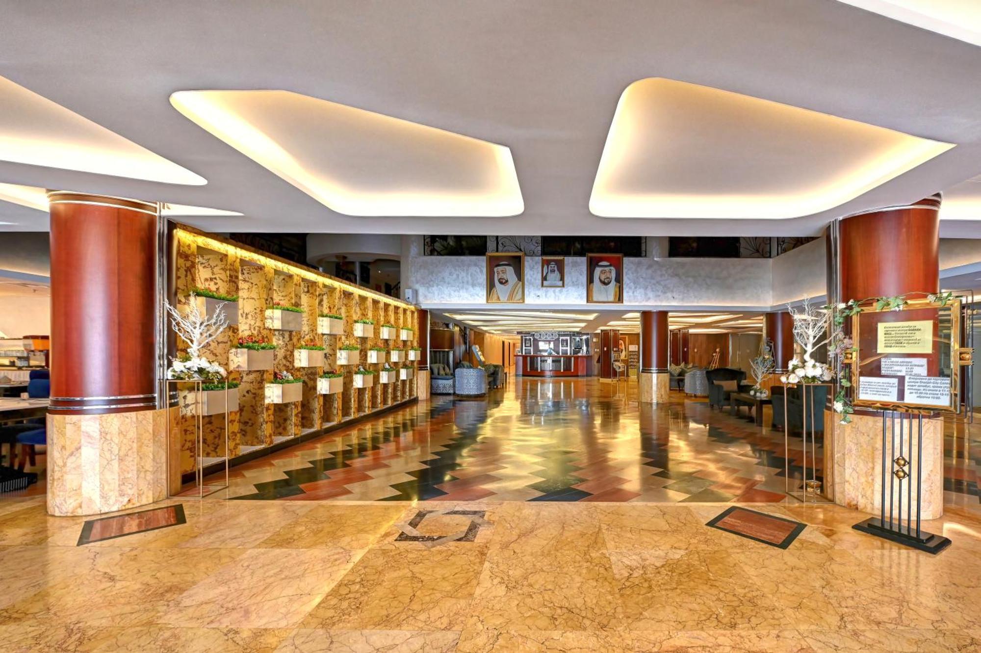 Al Bustan Hotel Шарджа Экстерьер фото