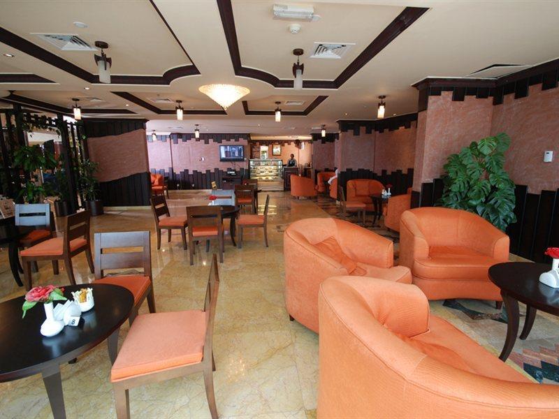 Al Bustan Hotel Шарджа Экстерьер фото