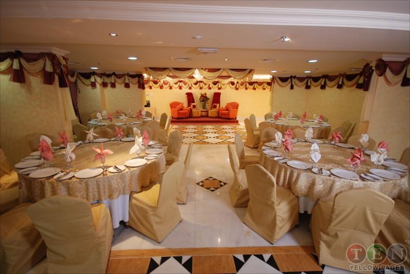 Al Bustan Hotel Шарджа Экстерьер фото