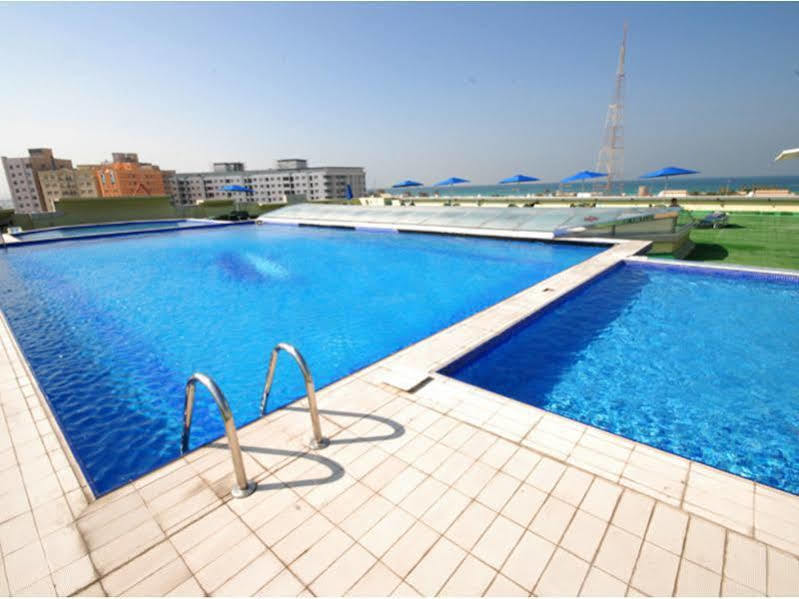 Al Bustan Hotel Шарджа Экстерьер фото